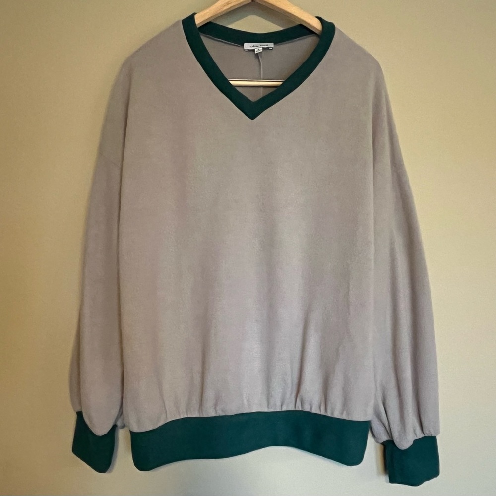 white birch 🩶 Light Grey with Green Collar and Cuffs Top Small